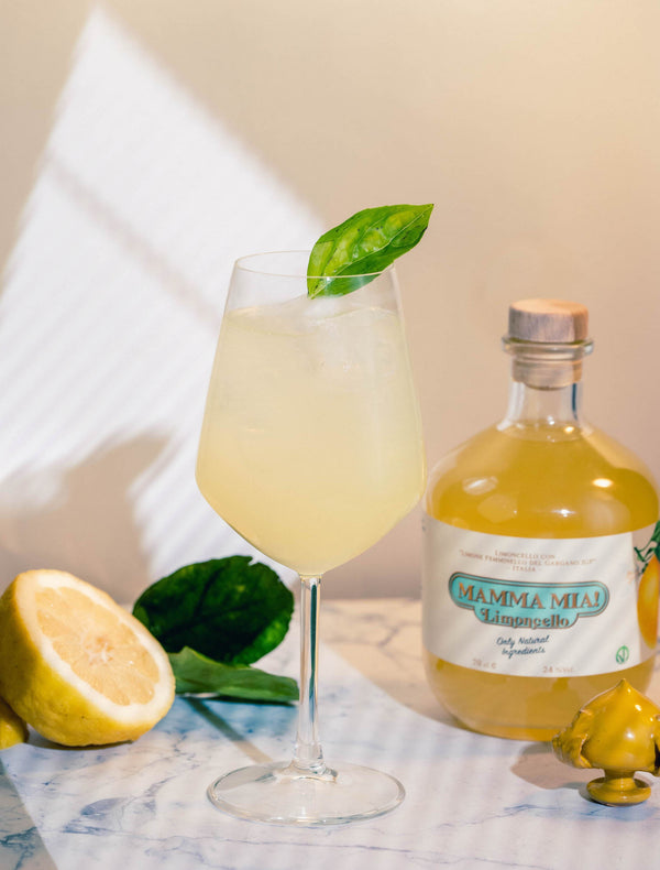 Limoncello Spritz | Limoncello Mamma Mia | Cocktail Recipes